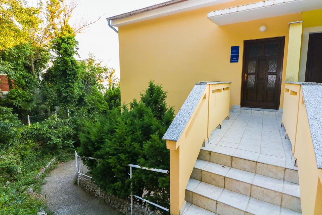 Apartments Ines Baška Esterno foto